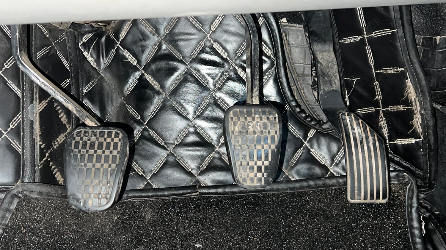Used 2018 Tata Nexon XM Diesel Diesel Manual interior PEDALS VIEW