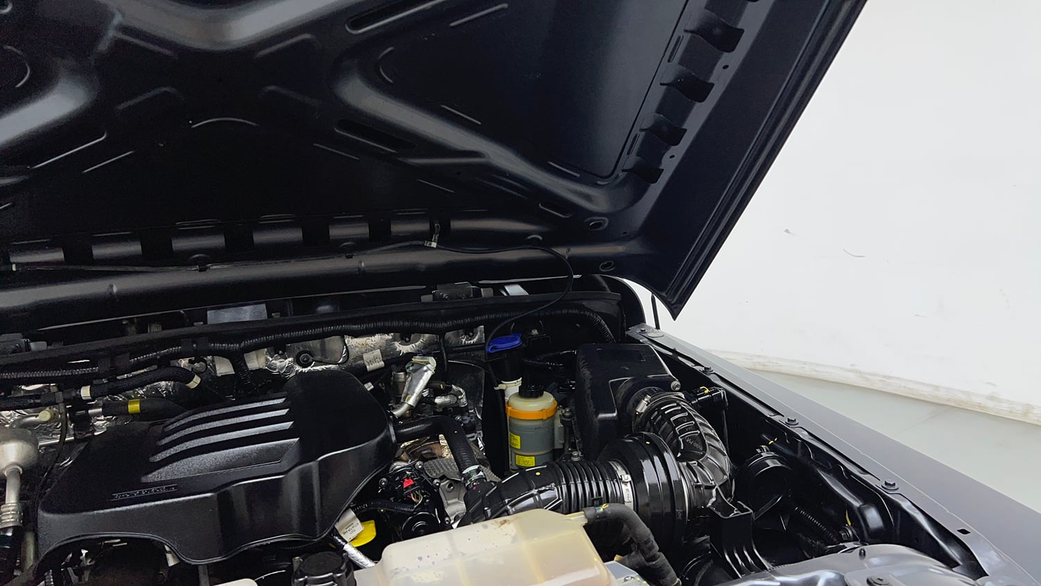 Used 2024 Mahindra Thar LX Hard Top Diesel MT RWD Diesel Manual engine ENGINE LEFT SIDE HINGE & APRON VIEW