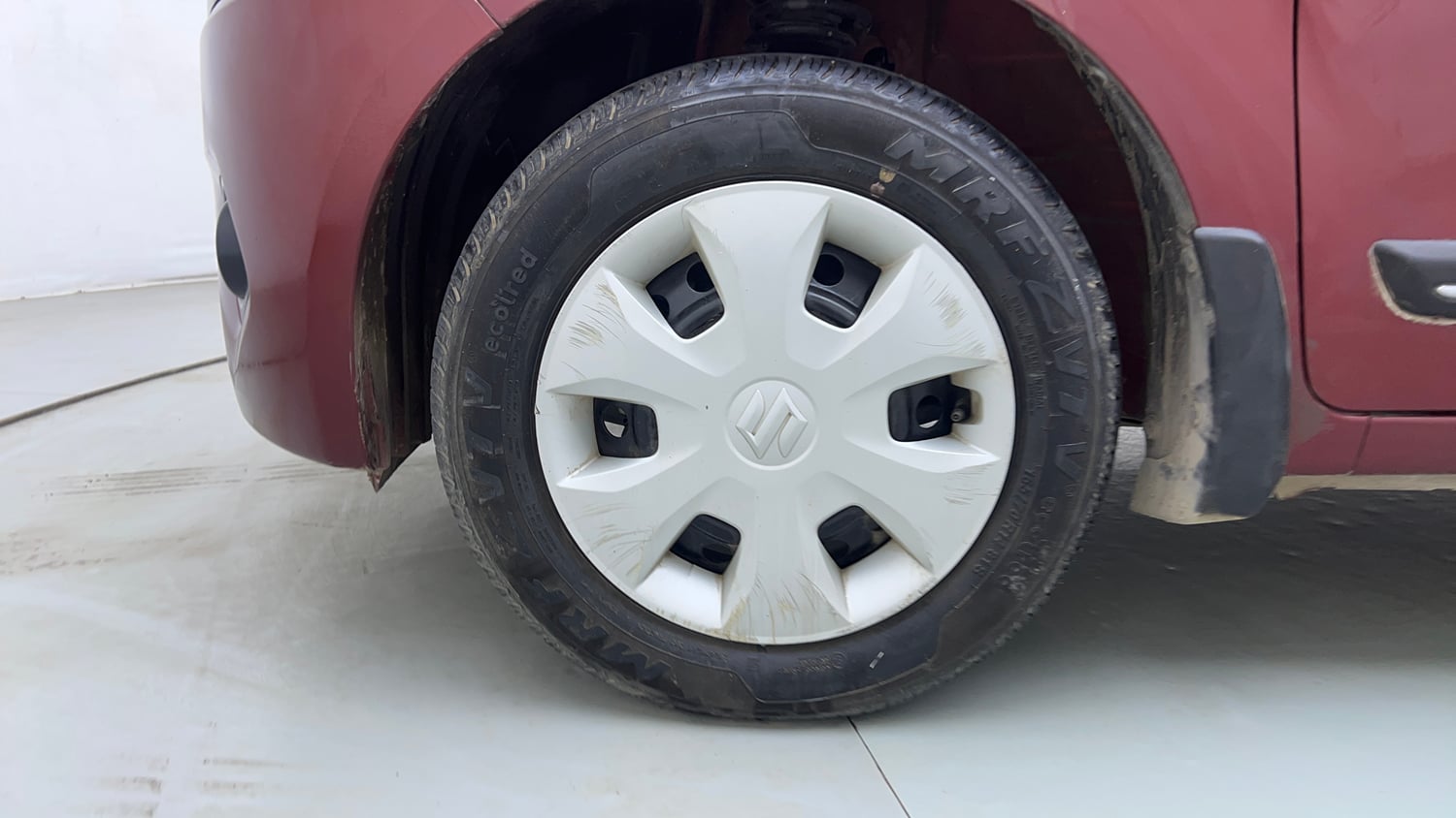 Used 2023 Maruti Suzuki Wagon R VXI 1.0 CNG Cng Manual tyres LEFT FRONT TYRE RIM VIEW