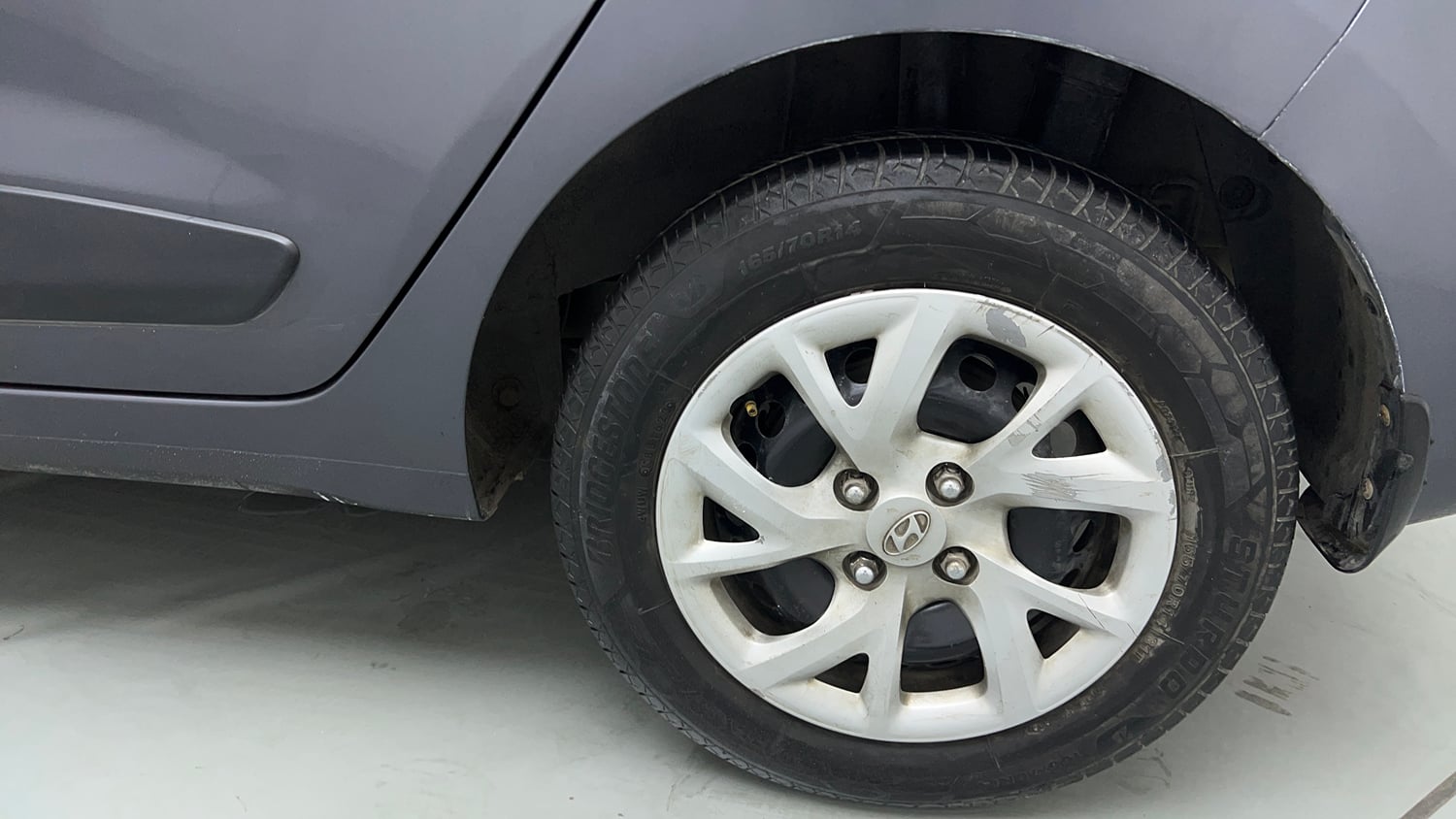 Used 2018 Hyundai Grand i10 Sportz 1.2 Kappa VTVT Petrol Manual tyres LEFT REAR TYRE RIM VIEW