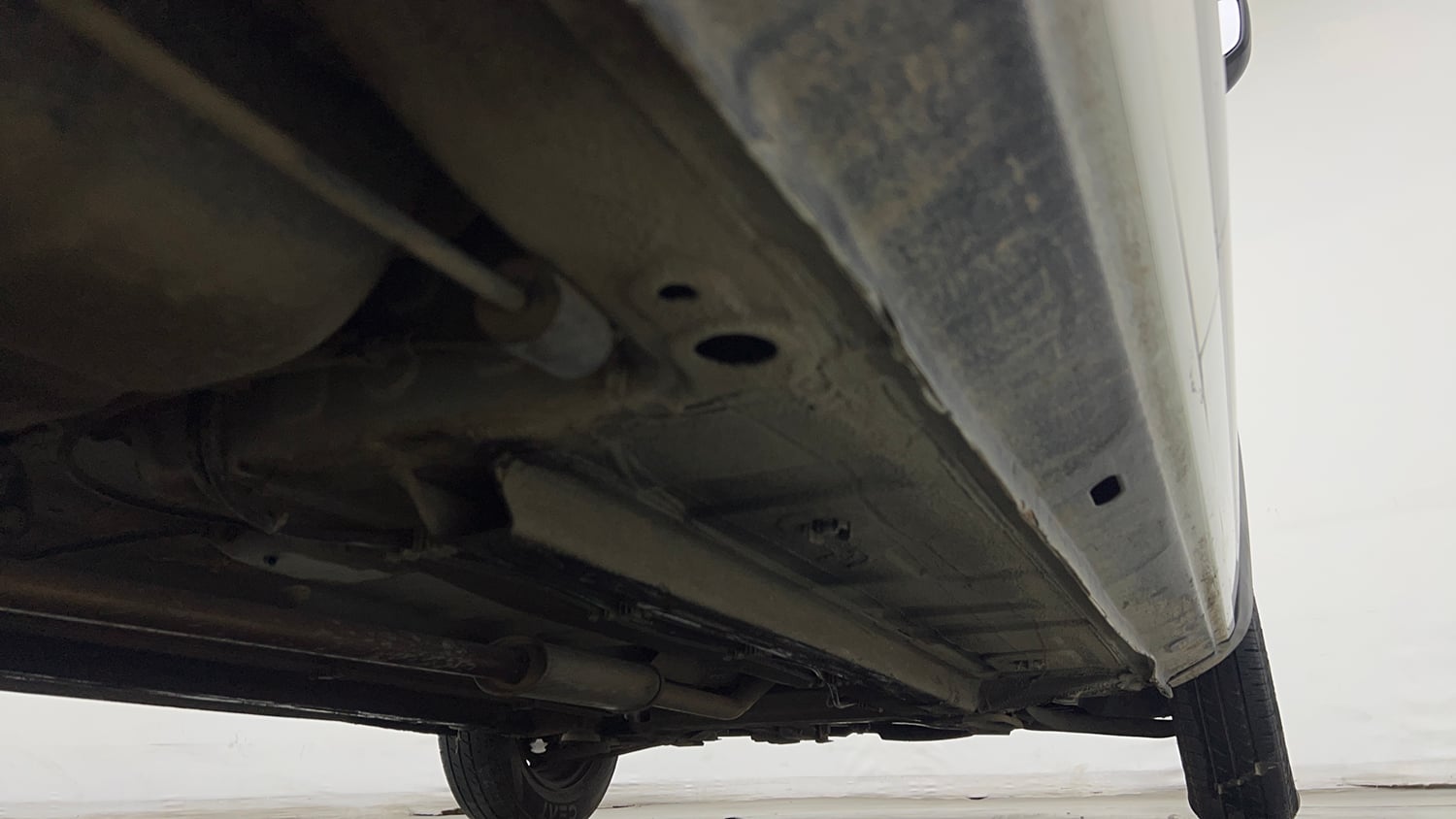 Used 2020 Renault Kwid RXT Opt Petrol Manual extra REAR RIGHT UNDERBODY VIEW
