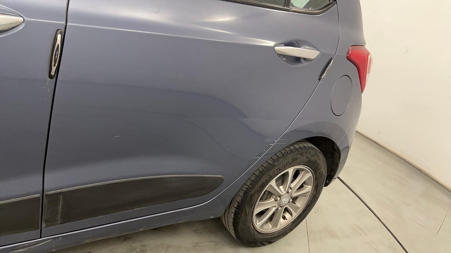 Used 2016 Hyundai Grand i10 Asta 1.2 Kappa VTVT (O) Petrol Manual dents MINOR DENT