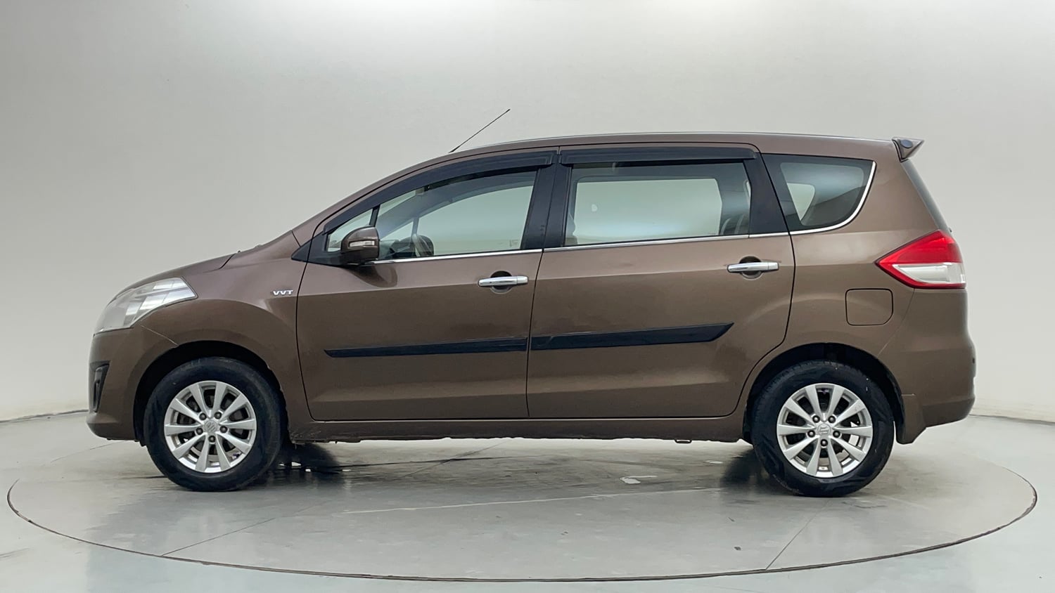 Used 2015 Maruti Suzuki Ertiga ZXi Petrol Manual exterior LEFT SIDE VIEW