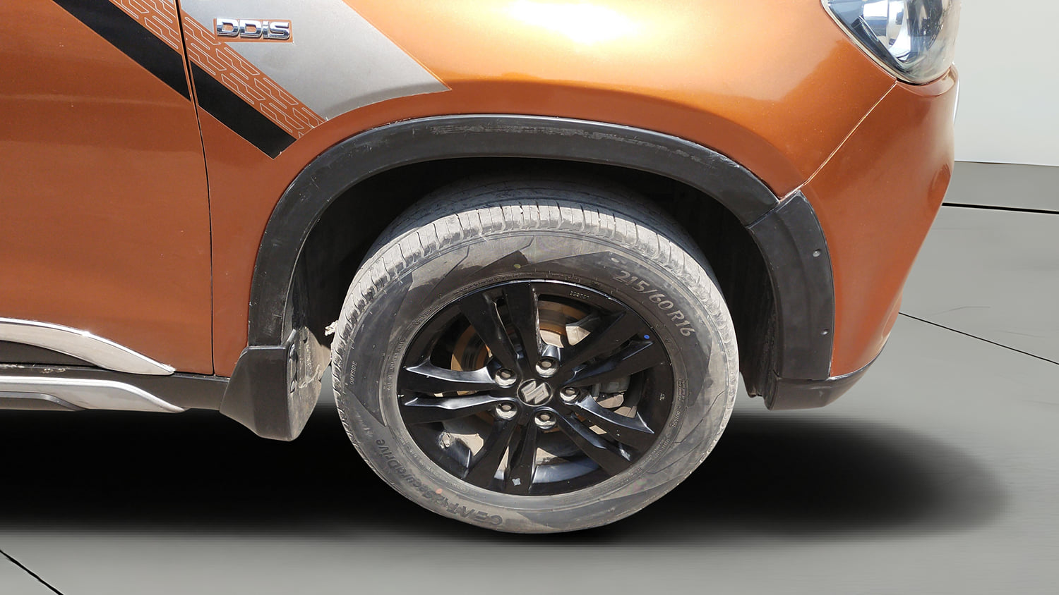 Used 2019 maruti-suzuki Vitara Brezza ZDi Plus Dual Tone AGS Diesel Automatic tyres RIGHT FRONT TYRE RIM VIEW