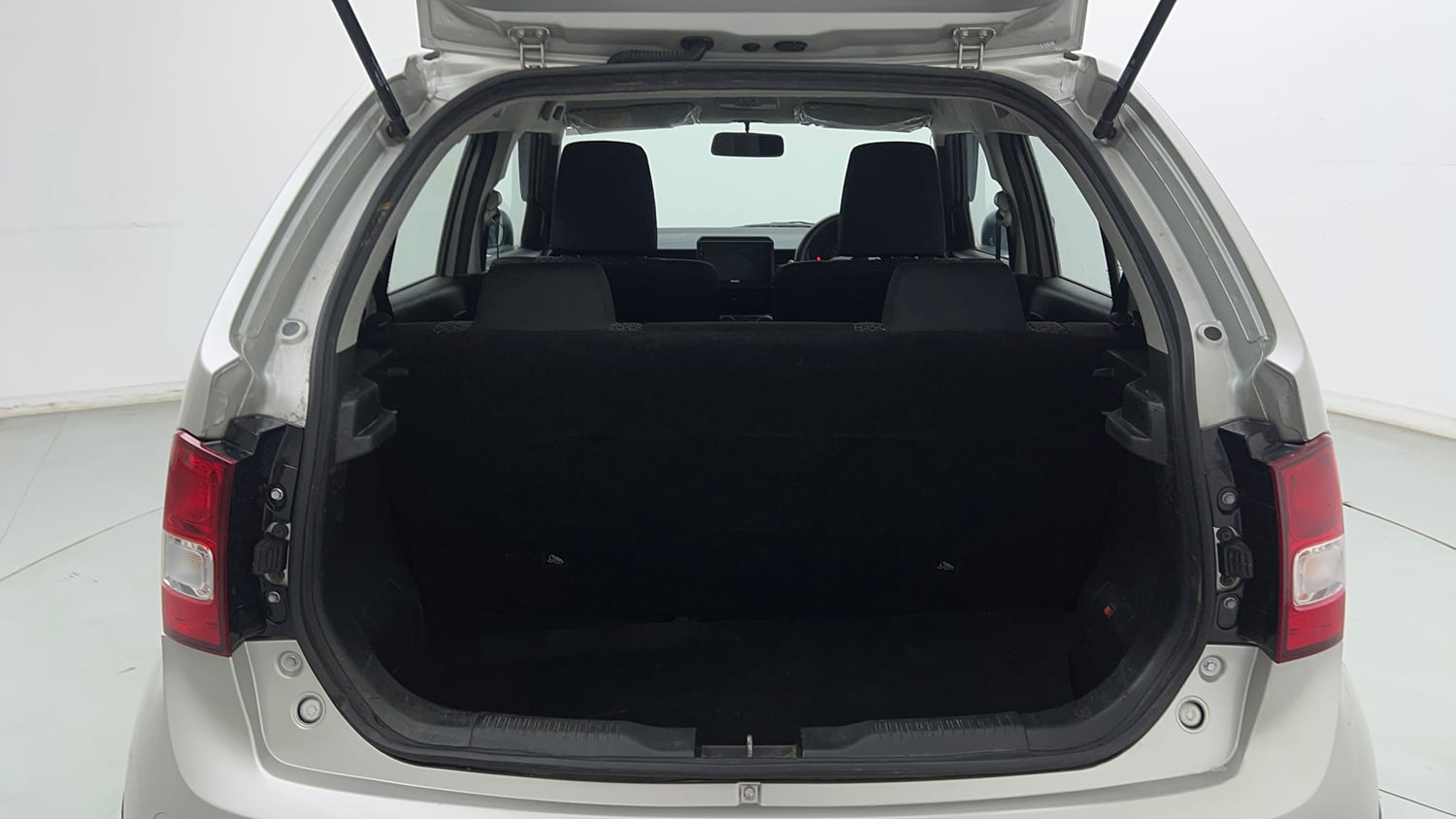 Used 2023 Maruti Suzuki Ignis Sigma 1.2 MT Petrol Manual interior DICKY INSIDE VIEW