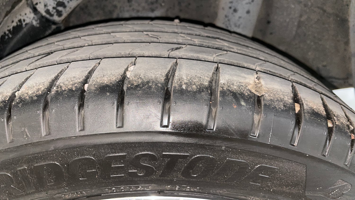 Used 2019 Hyundai Verna SX 1.6 VTVT Petrol Manual tyres LEFT REAR TYRE TREAD VIEW