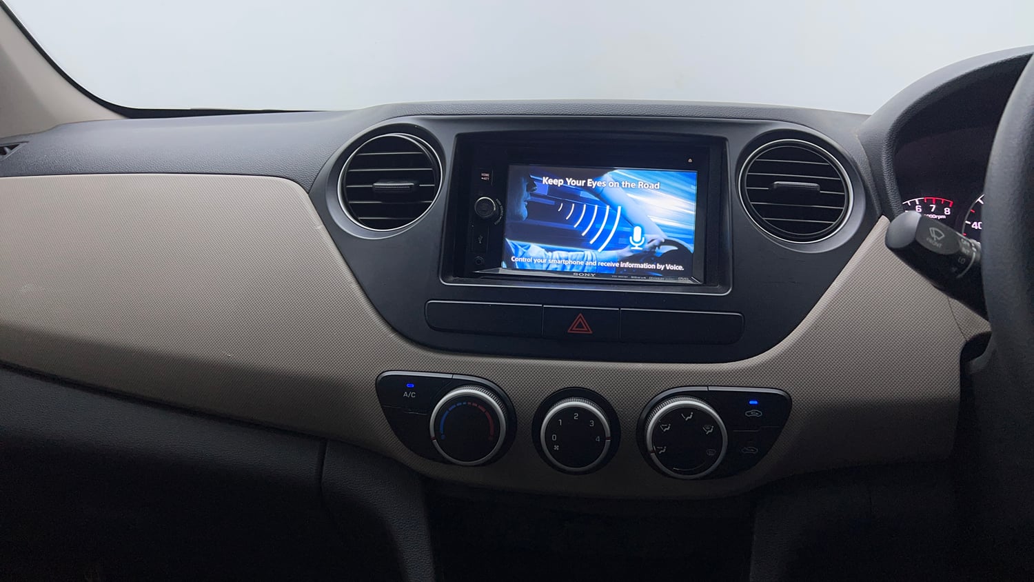 Used 2018 Hyundai Grand i10 Magna 1.2 Kappa VTVT Petrol Manual interior MUSIC SYSTEM & AC CONTROL VIEW