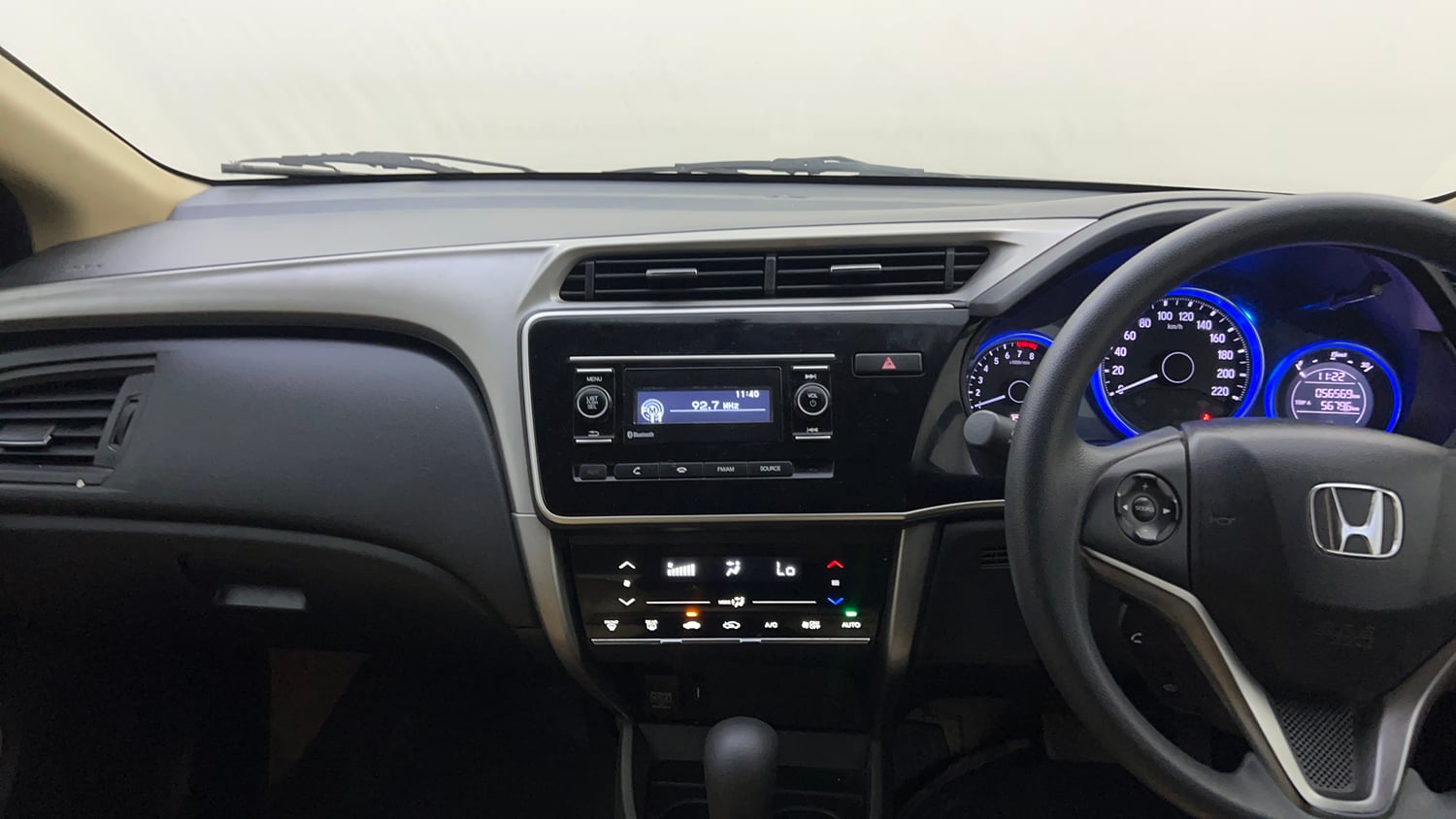 Used 2016 Honda City SV CVT Petrol Automatic interior MUSIC SYSTEM & AC CONTROL VIEW