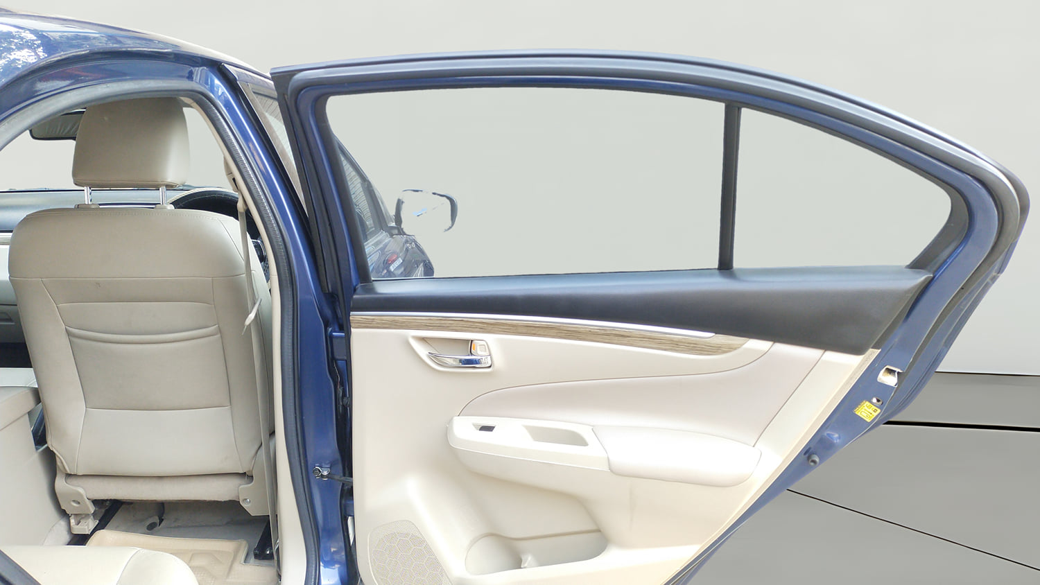 Used 2021 Maruti Suzuki Ciaz Alpha 1.5 Petrol Manual interior RIGHT REAR DOOR OPEN VIEW
