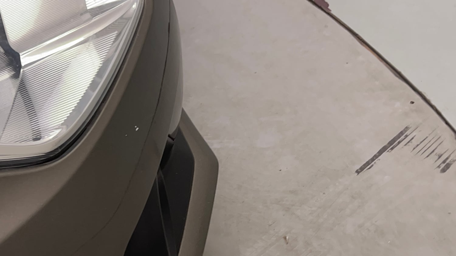 Used 2018 Maruti Suzuki Swift ZXi AMT Petrol Automatic dents MINOR SCRATCH