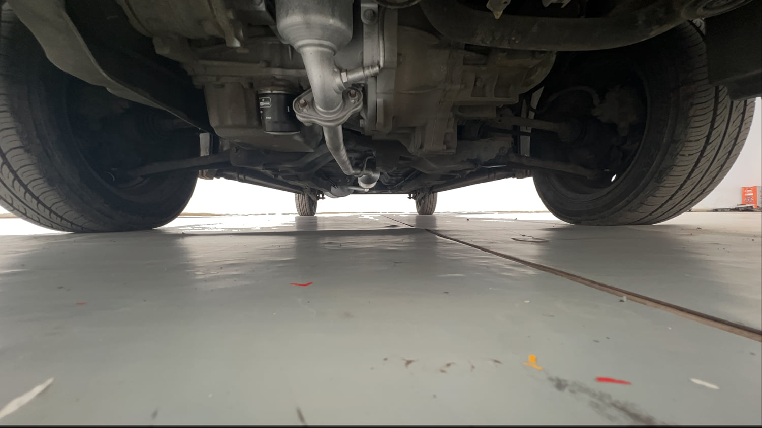 Used 2014 Maruti Suzuki Wagon R VXI Petrol Manual extra FRONT LEFT UNDERBODY VIEW