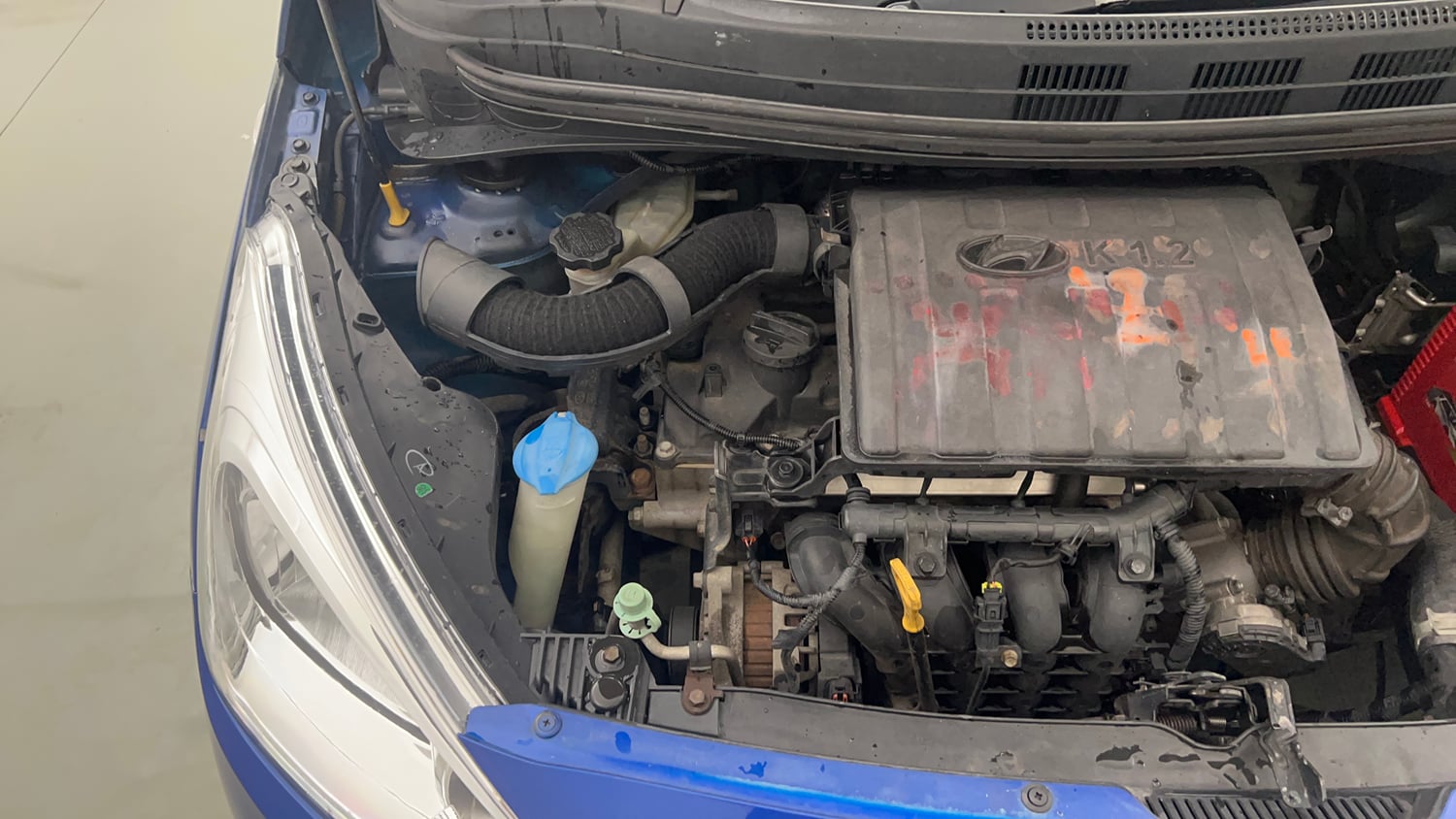 Used 2015 Hyundai Xcent Base 1.2 Petrol Manual engine ENGINE RIGHT SIDE VIEW
