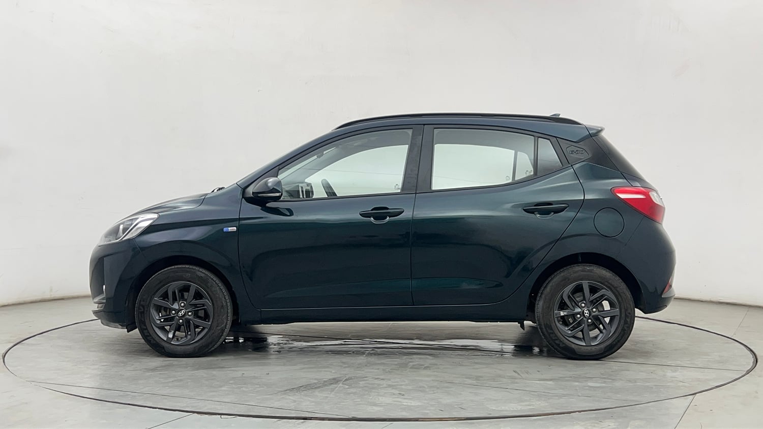 Used 2022 Hyundai Grand i10 Nios Sportz AMT 1.2 CRDi Diesel Automatic exterior LEFT SIDE VIEW