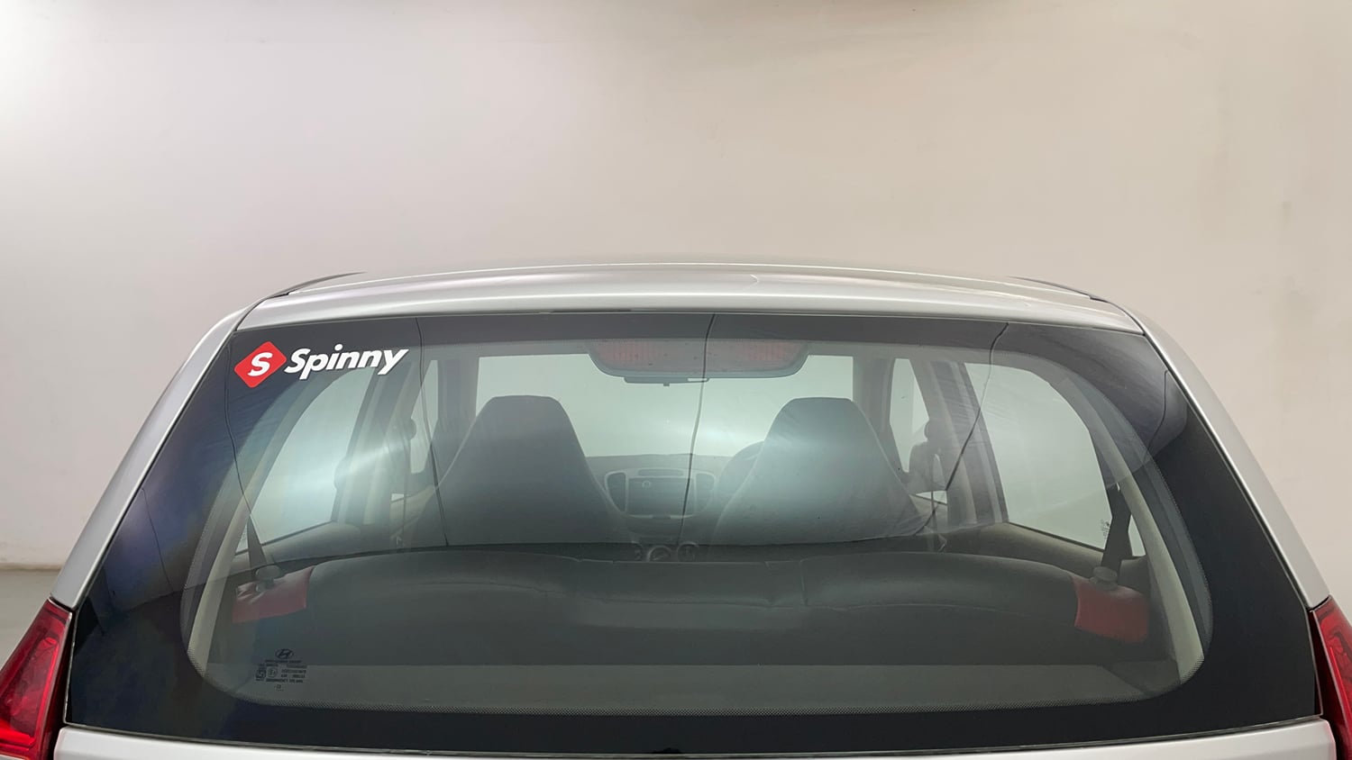 Used 2012 Hyundai i10 Magna 1.2 Kappa2 Petrol Manual exterior BACK WINDSHIELD VIEW