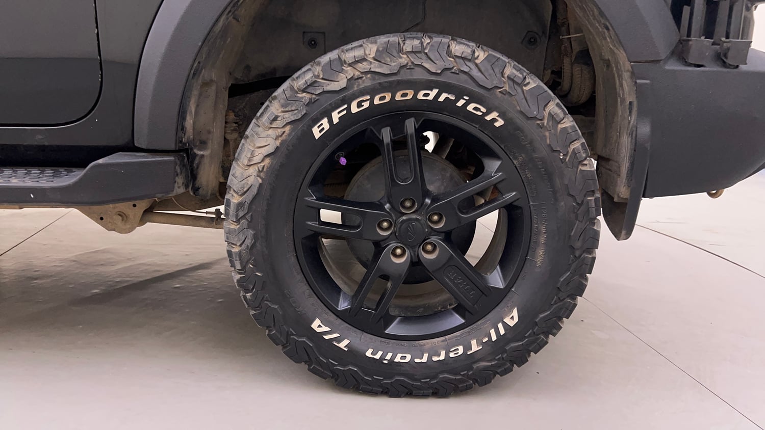 Used 2021 mahindra Thar LX Hard Top Petrol MT 4WD Petrol Manual tyres LEFT REAR TYRE RIM VIEW
