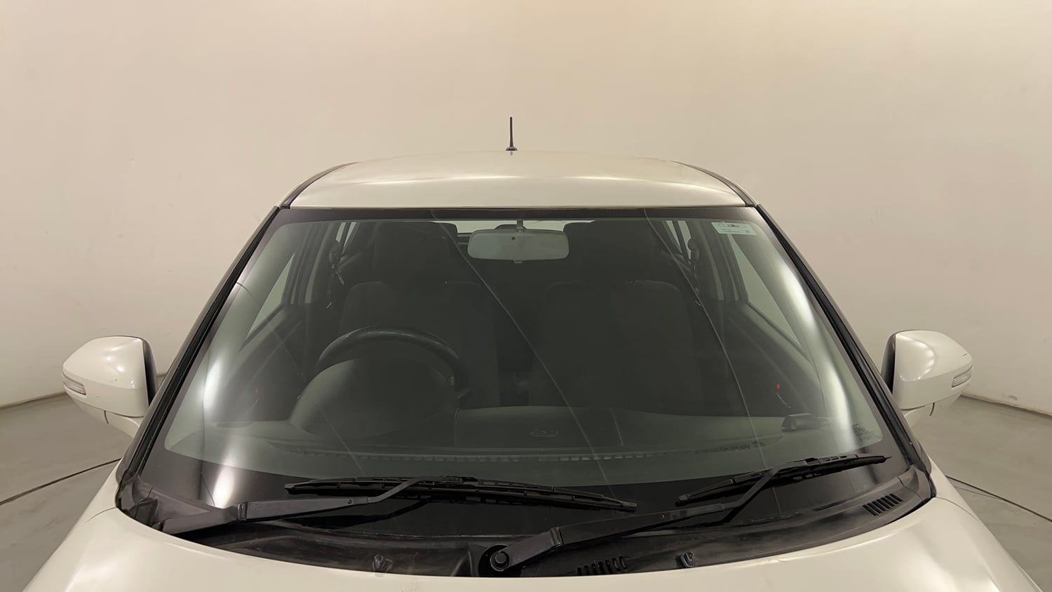 Used 2017 Maruti Suzuki Swift VXi Petrol Manual exterior FRONT WINDSHIELD VIEW