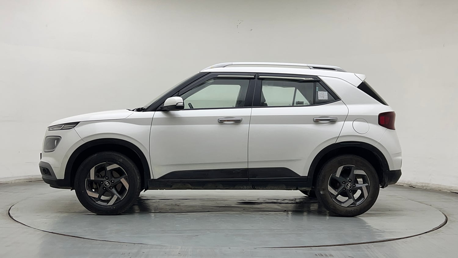 Used 2019 hyundai Venue SX 1.0 (O) Turbo Petrol Petrol Manual exterior LEFT SIDE VIEW