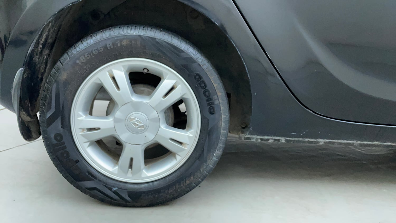 Used 2012 Hyundai i20 Sportz 1.2 BS-IV Petrol Manual tyres RIGHT REAR TYRE RIM VIEW