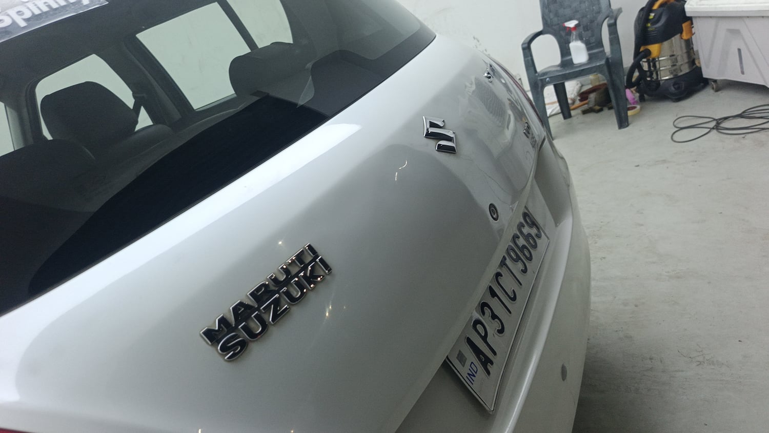 Used 2015 Maruti Suzuki Swift VDi Diesel Manual dents MINOR DENT