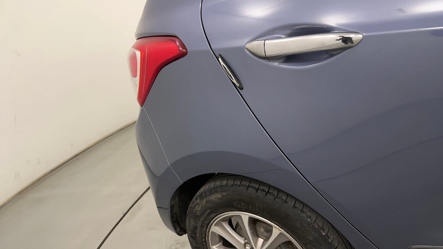 Used 2016 Hyundai Grand i10 Asta 1.2 Kappa VTVT (O) Petrol Manual dents MINOR SCRATCH