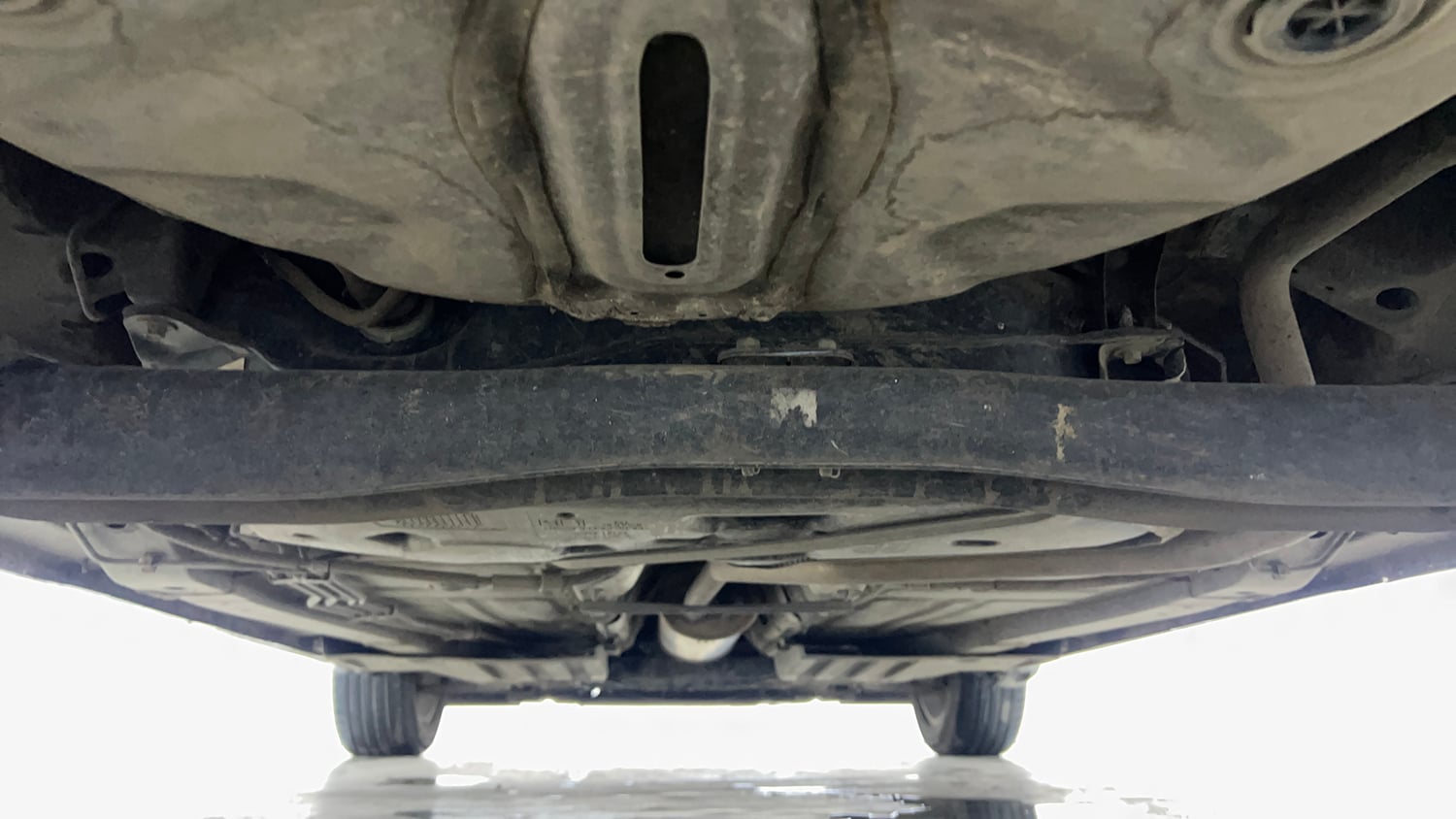 Used 2023 Maruti Suzuki Baleno Alpha AGS Petrol Automatic extra REAR UNDERBODY VIEW (TAKEN FROM REAR)