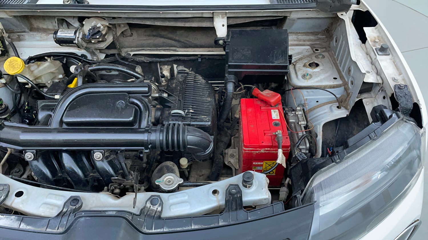 Used 2022 Renault Kwid RXT 1.0 AMT (O) Petrol Automatic engine ENGINE LEFT SIDE VIEW