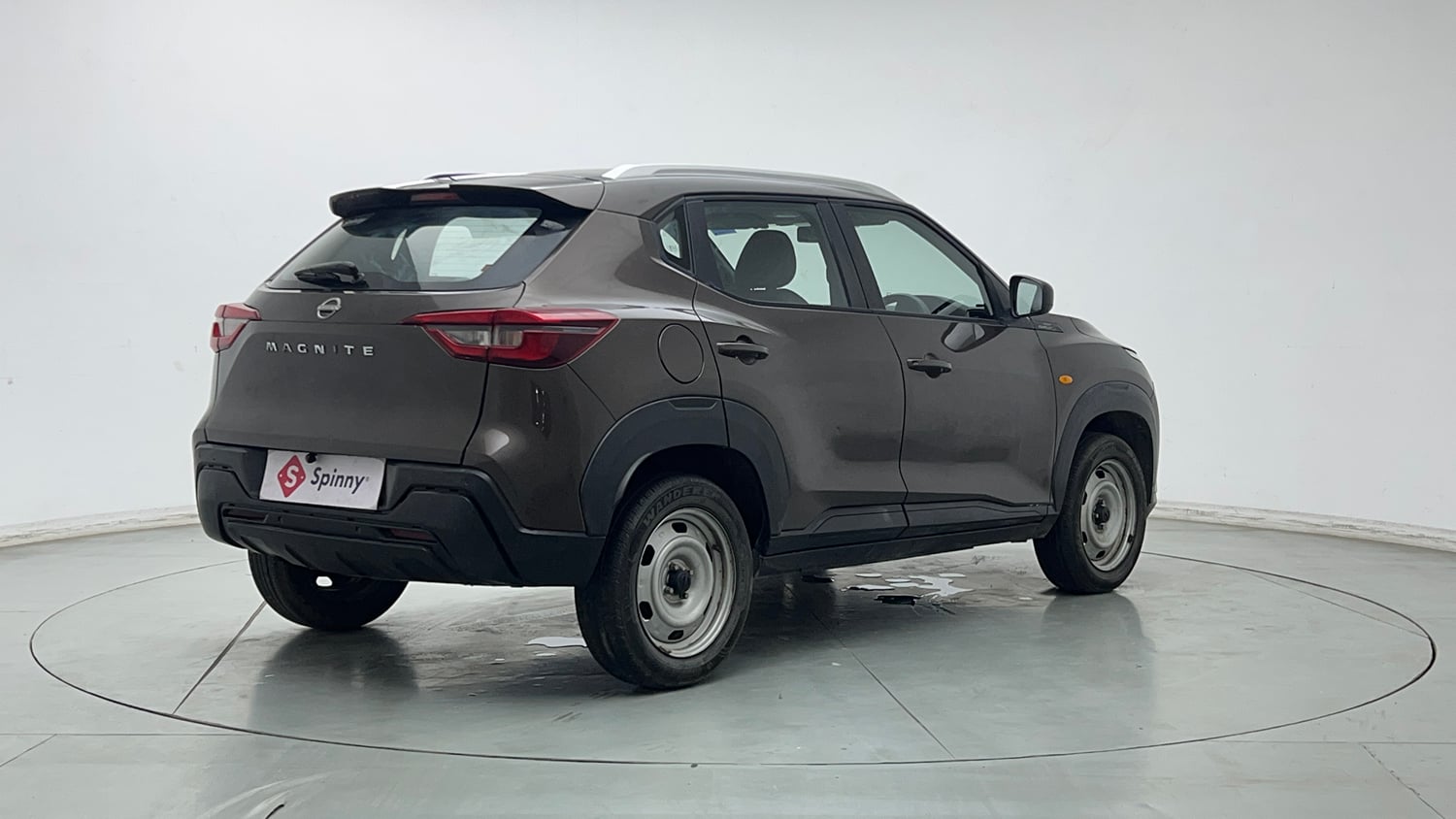 Used 2023 Nissan Magnite XE Petrol Manual exterior RIGHT REAR CORNER VIEW