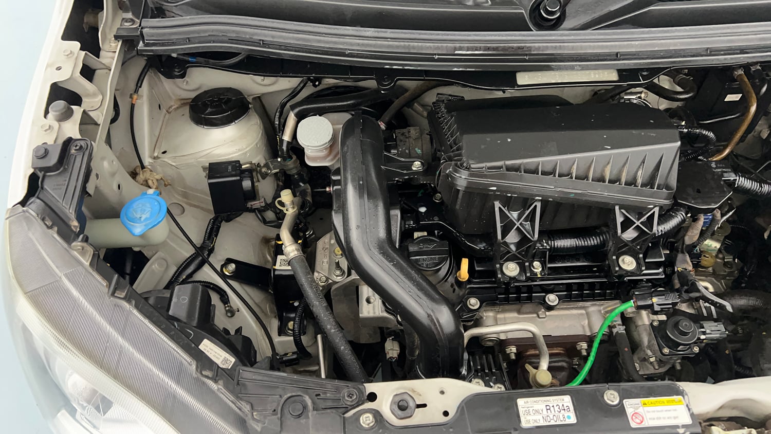 Used 2022 Maruti Suzuki Wagon R VXI 1.0 Petrol Manual engine ENGINE RIGHT SIDE VIEW