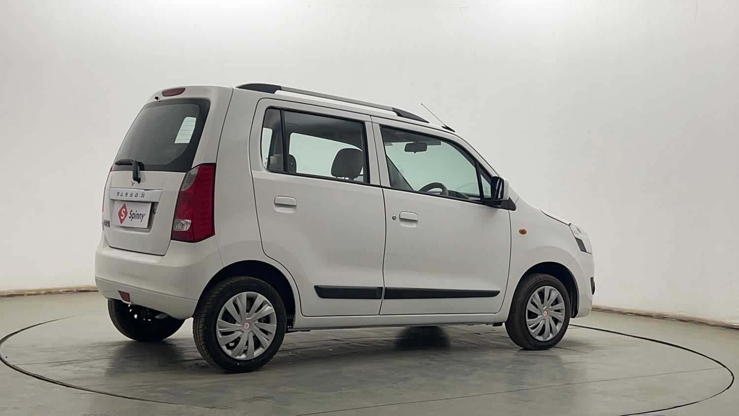 Used 2014 Maruti Suzuki Wagon R VXI Petrol Manual exterior RIGHT REAR CORNER VIEW