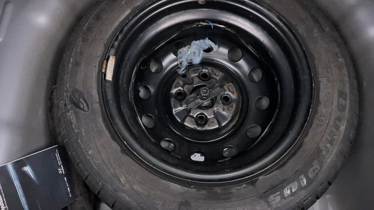 Used 2016 Hyundai Eon Magna + Petrol Manual tyres SPARE TYRE VIEW