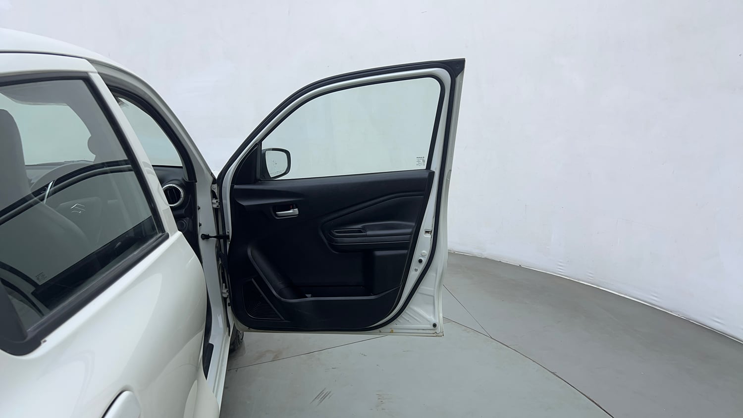 Used 2022 Maruti Suzuki Celerio VXi Petrol Manual interior RIGHT FRONT DOOR OPEN VIEW