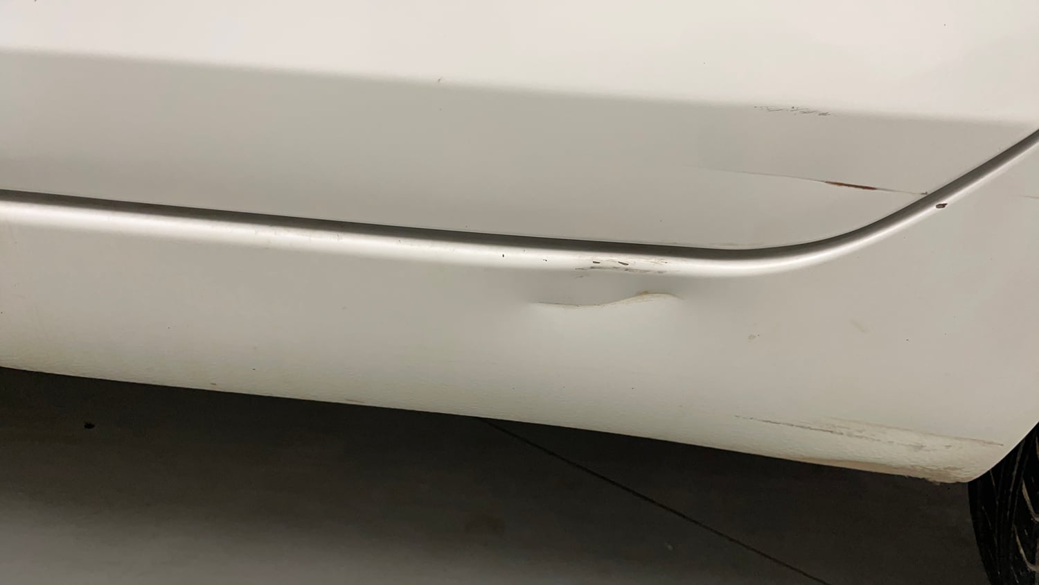 Used 2013 Maruti Suzuki Swift Dzire VXI Petrol Manual dents MINOR DENT