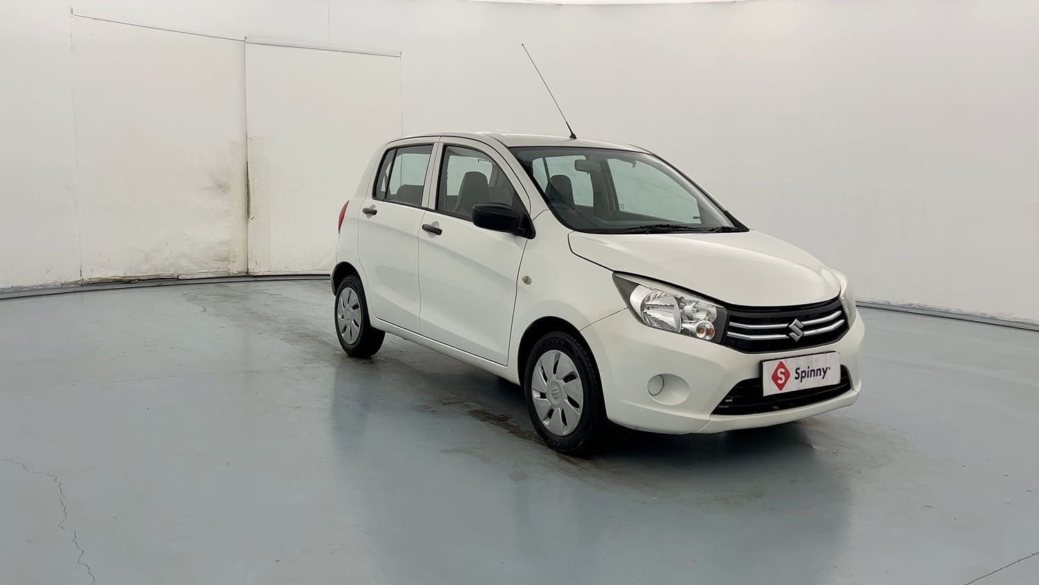 Used 2017 Maruti Suzuki Celerio VXi AMT Petrol Automatic exterior RIGHT FRONT CORNER VIEW