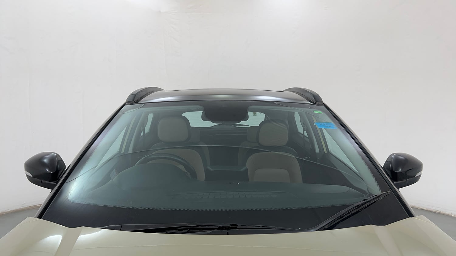 Used 2022 Tata Nexon Kaziranga XZA Plus (Premium) Petrol Automatic exterior FRONT WINDSHIELD VIEW