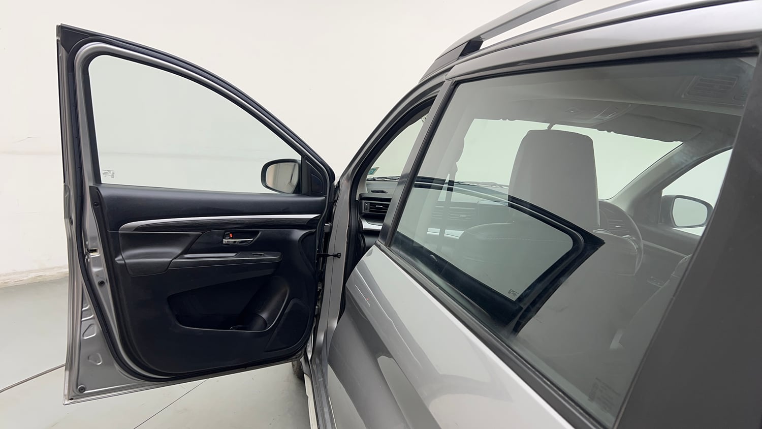 Used 2021 Maruti Suzuki XL6 Zeta MT Petrol Petrol Manual interior LEFT FRONT DOOR OPEN VIEW