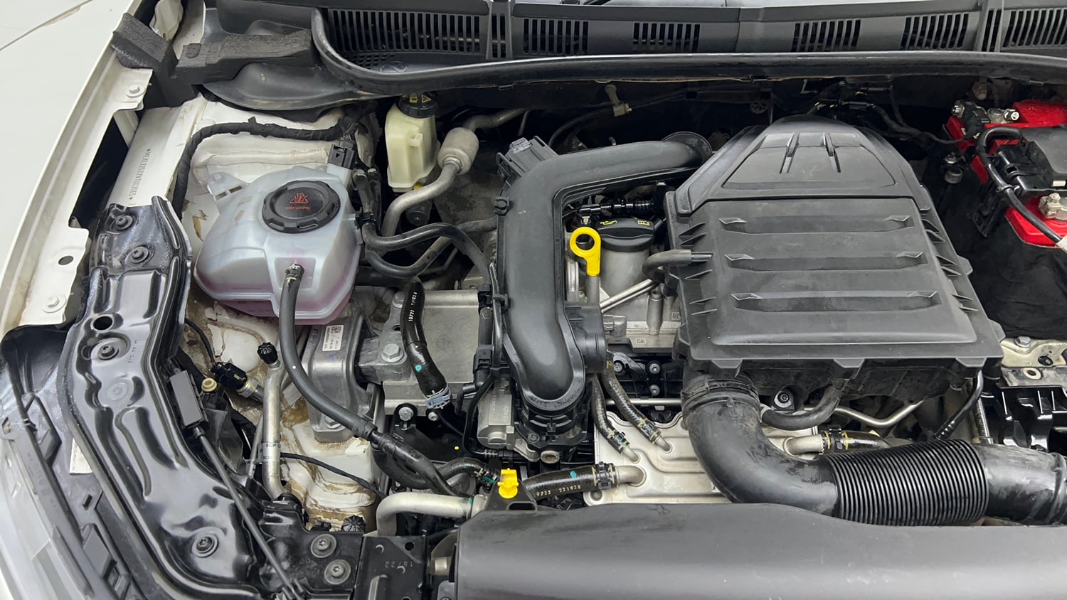 Used 2022 Volkswagen Virtus Highline 1.0 TSI AT Petrol Automatic engine ENGINE RIGHT SIDE VIEW