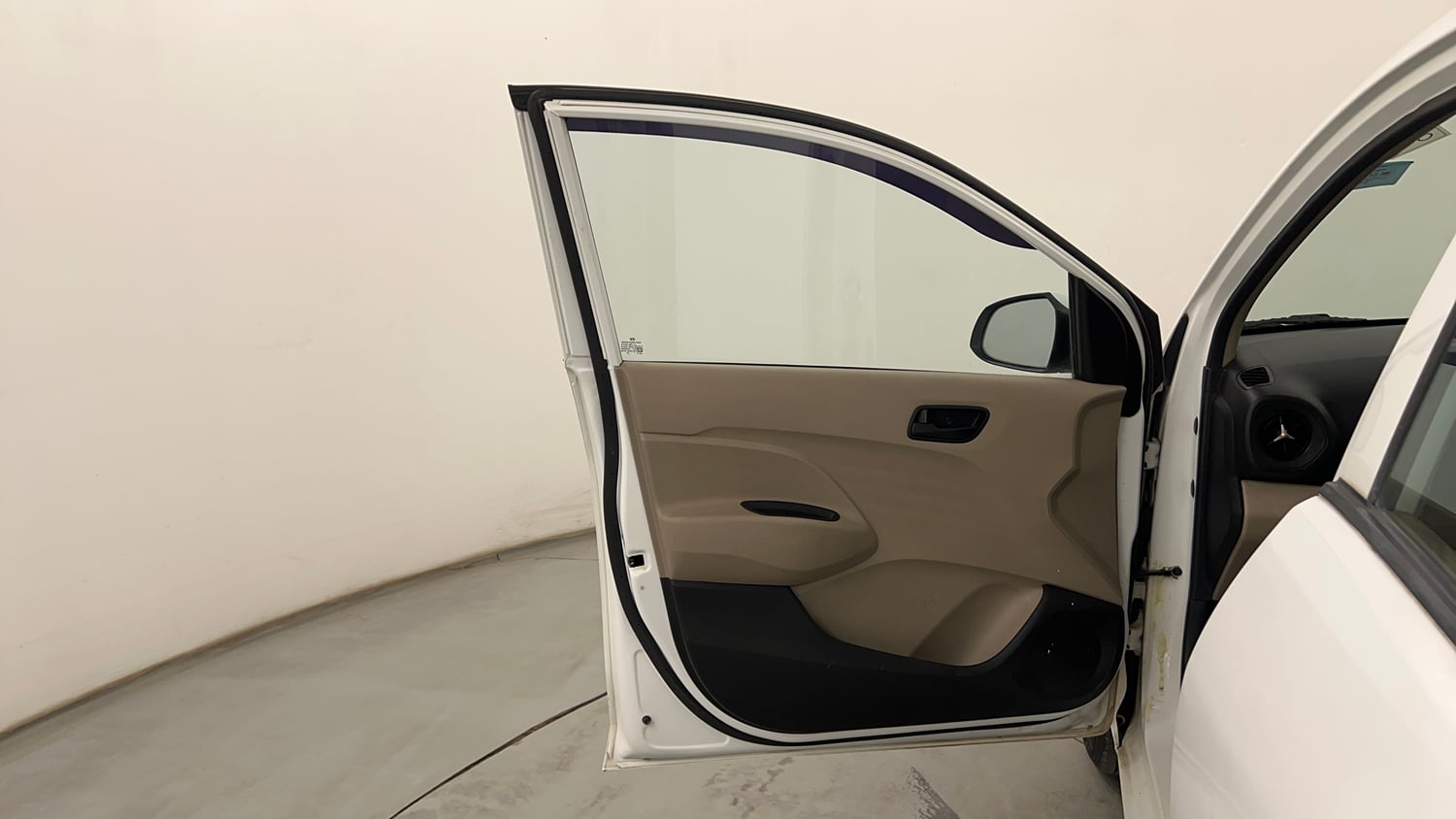Used 2021 hyundai Santro Sportz Executive CNG Cng Manual interior LEFT FRONT DOOR OPEN VIEW