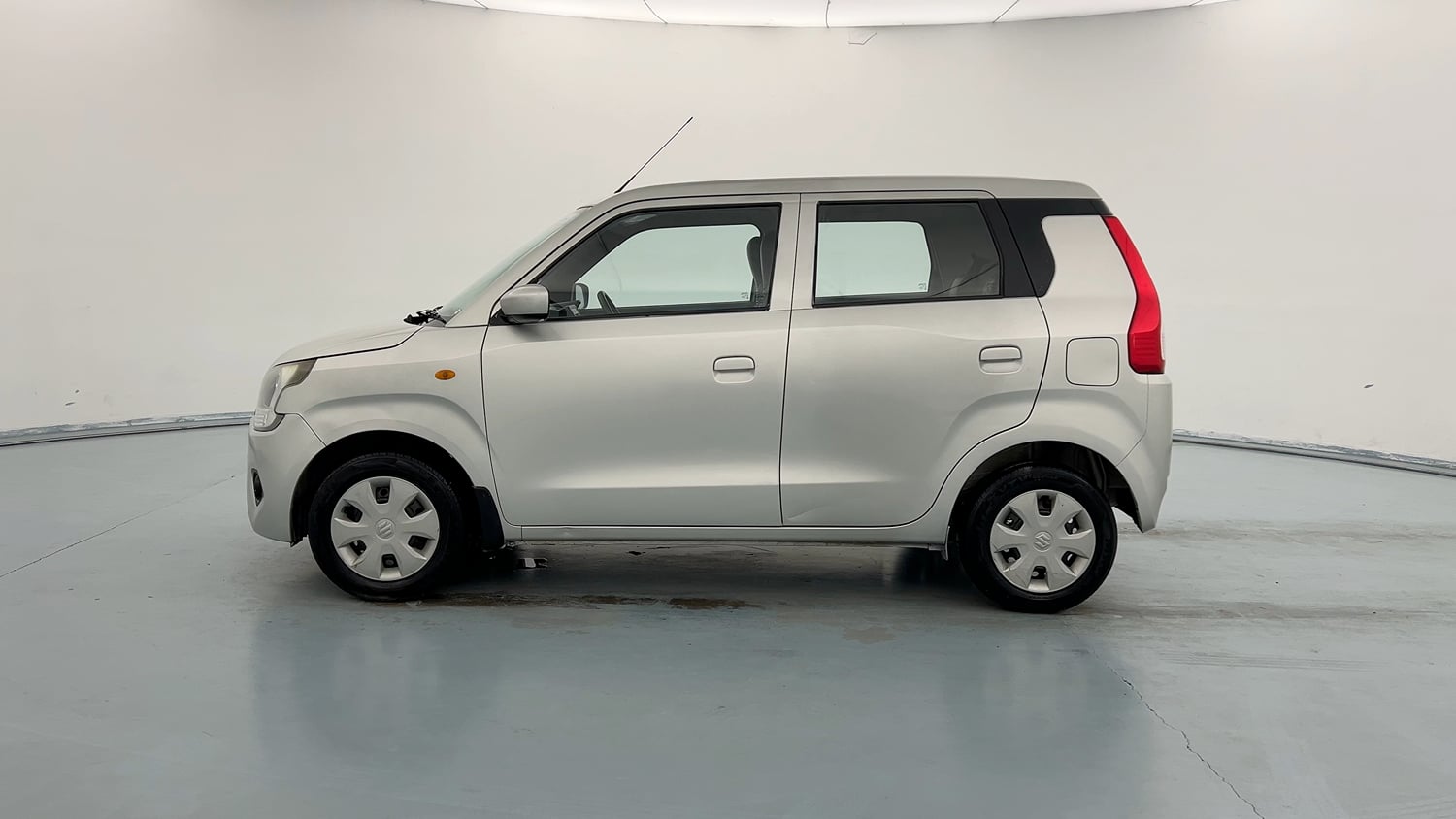 Used 2022 Maruti Suzuki Wagon R VXI 1.0 Petrol Manual exterior LEFT SIDE VIEW