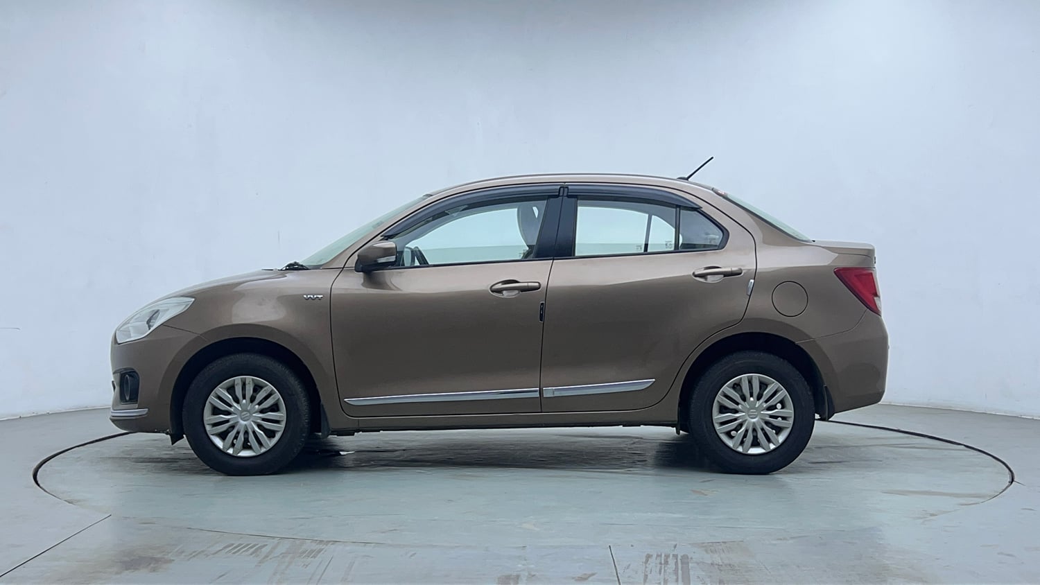 Used 2018 Maruti Suzuki Dzire VXi Petrol Manual exterior LEFT SIDE VIEW