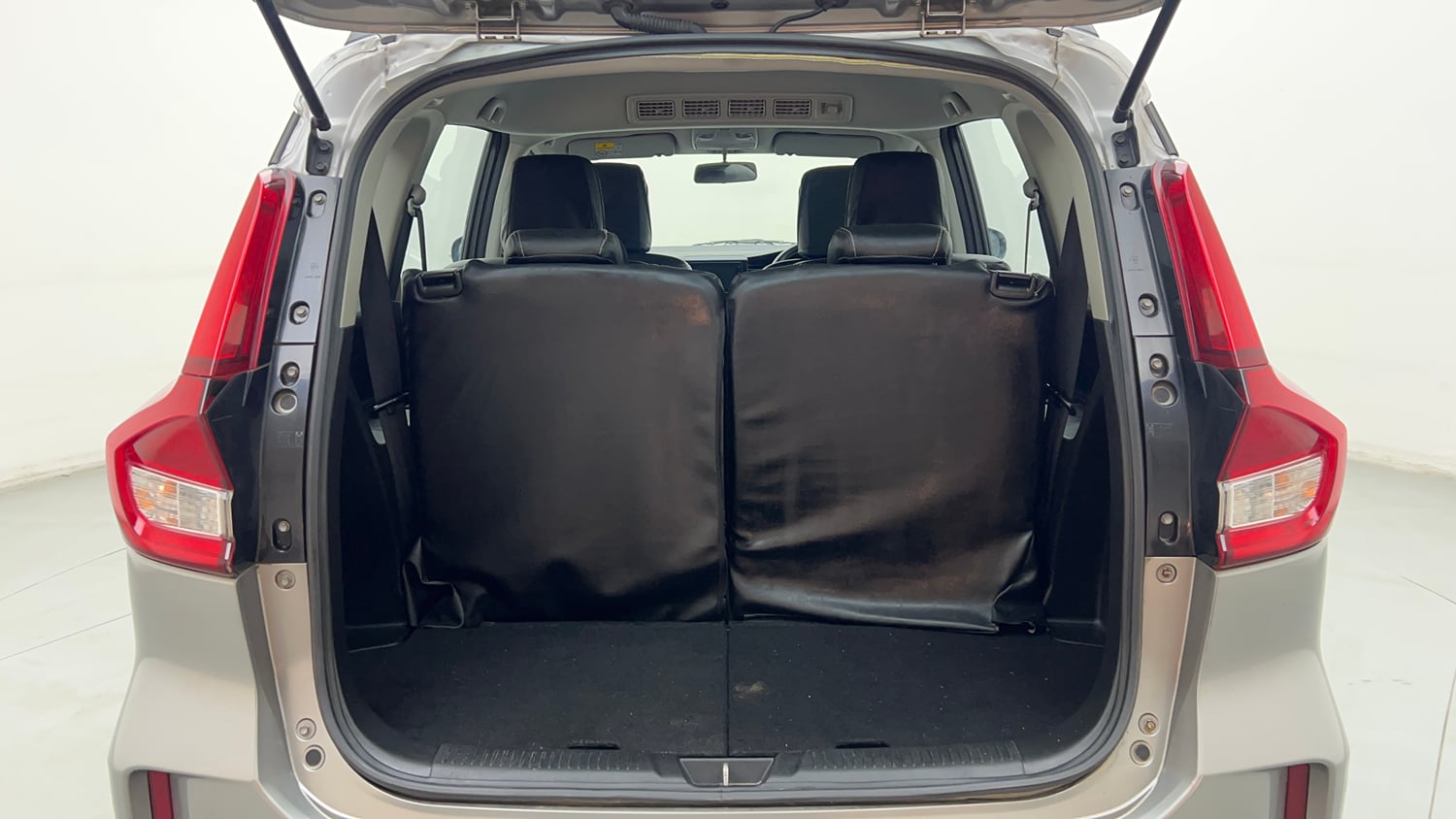 Used 2021 Maruti Suzuki XL6 Zeta MT Petrol Petrol Manual interior DICKY INSIDE VIEW