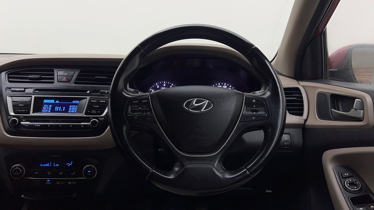 Used 2015 Hyundai Elite i20 Asta 1.2 Petrol Manual interior STEERING VIEW