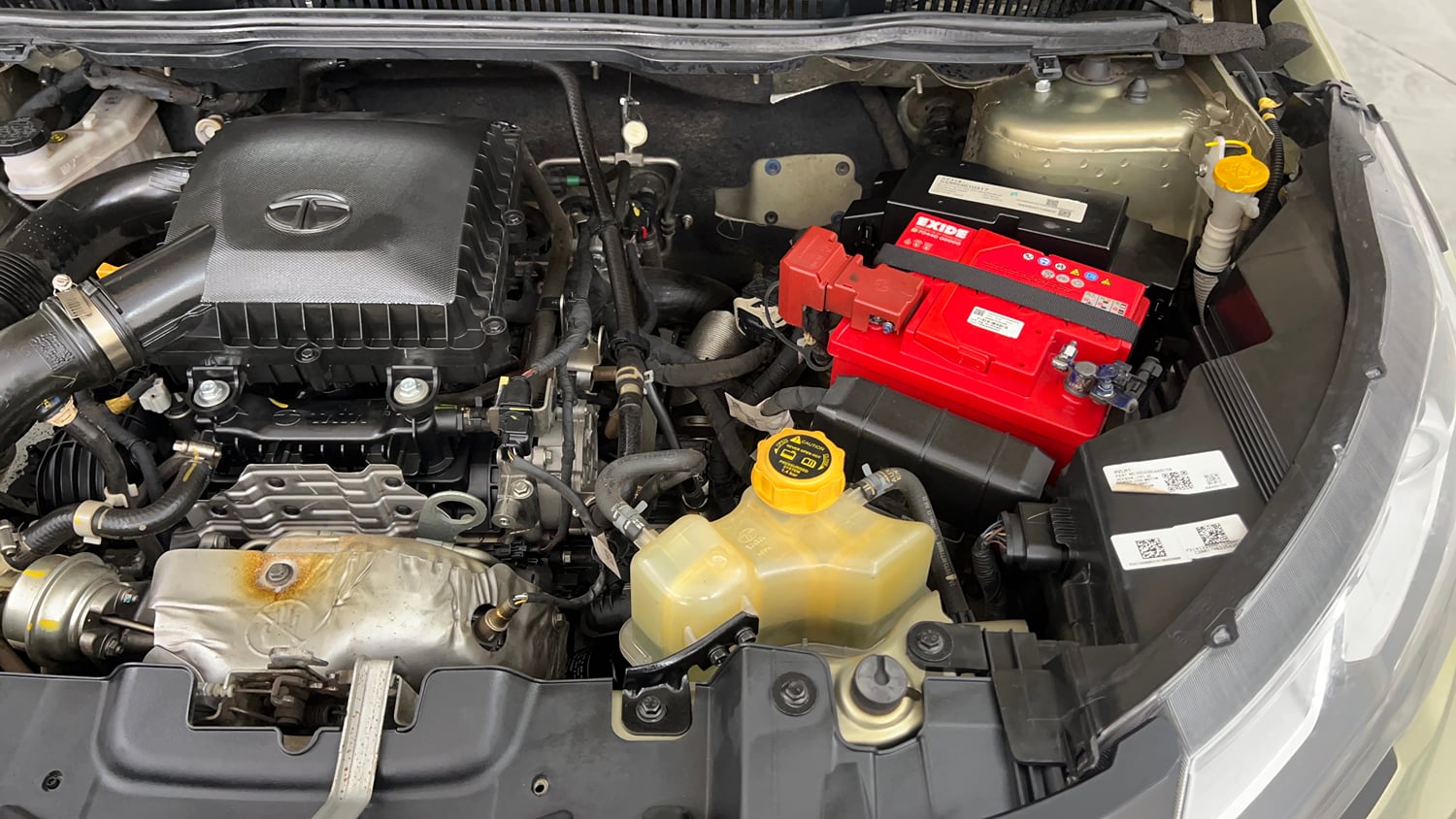 Used 2022 Tata Nexon Kaziranga XZA Plus (Premium) Petrol Automatic engine ENGINE LEFT SIDE VIEW