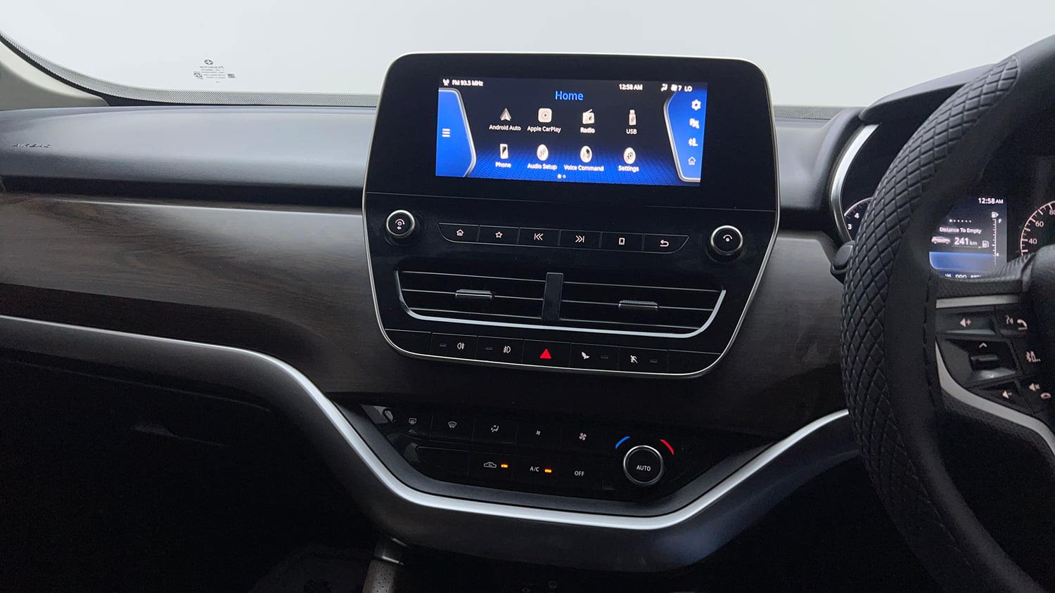 Used 2021 Tata Harrier XZ Diesel Manual top_features Touch screen infotainment system