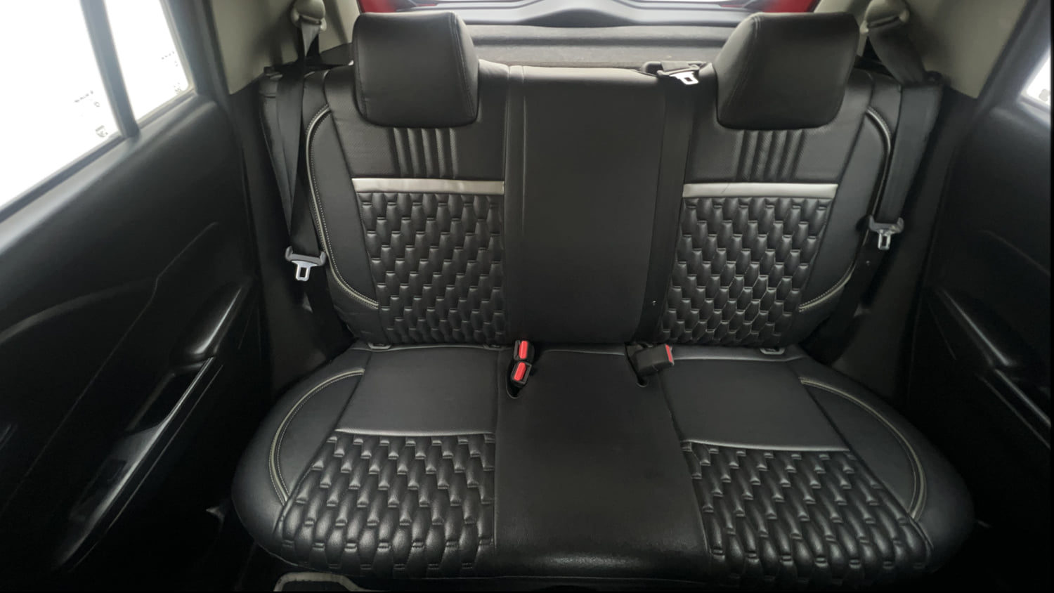 Used 2024 Maruti Suzuki Swift VXi (O) AMT Petrol Automatic interior REAR SEAT CONDITION VIEW