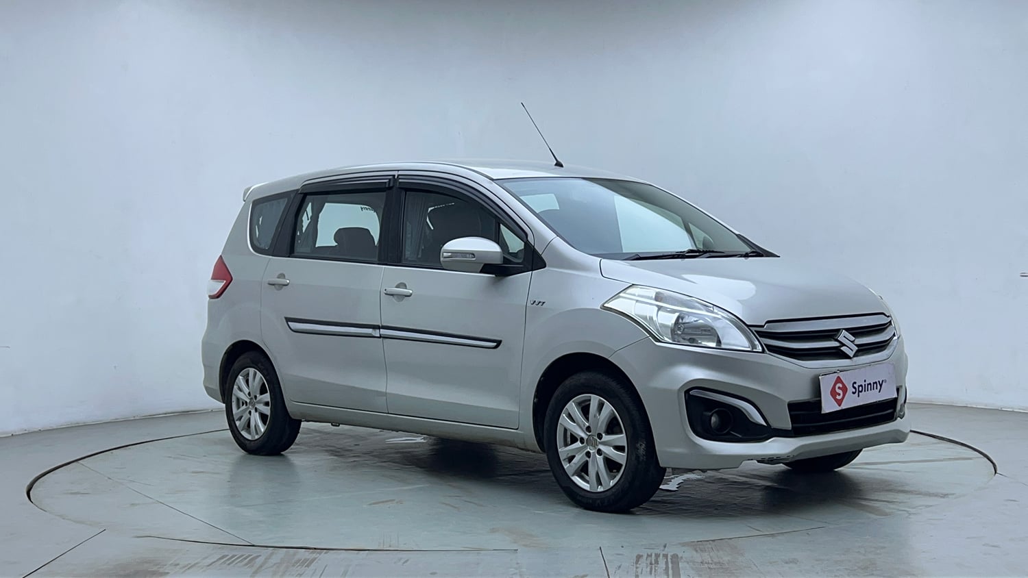 Used 2018 Maruti Suzuki Ertiga VXI CNG (Outside Fitted) Cng Manual exterior RIGHT FRONT CORNER VIEW