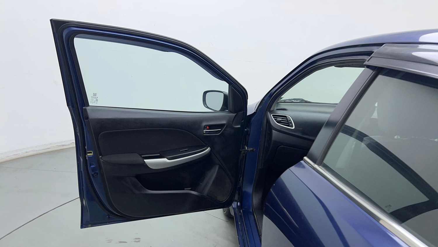 Used 2018 Maruti Suzuki Baleno Delta 1.2 Petrol Manual interior LEFT FRONT DOOR OPEN VIEW