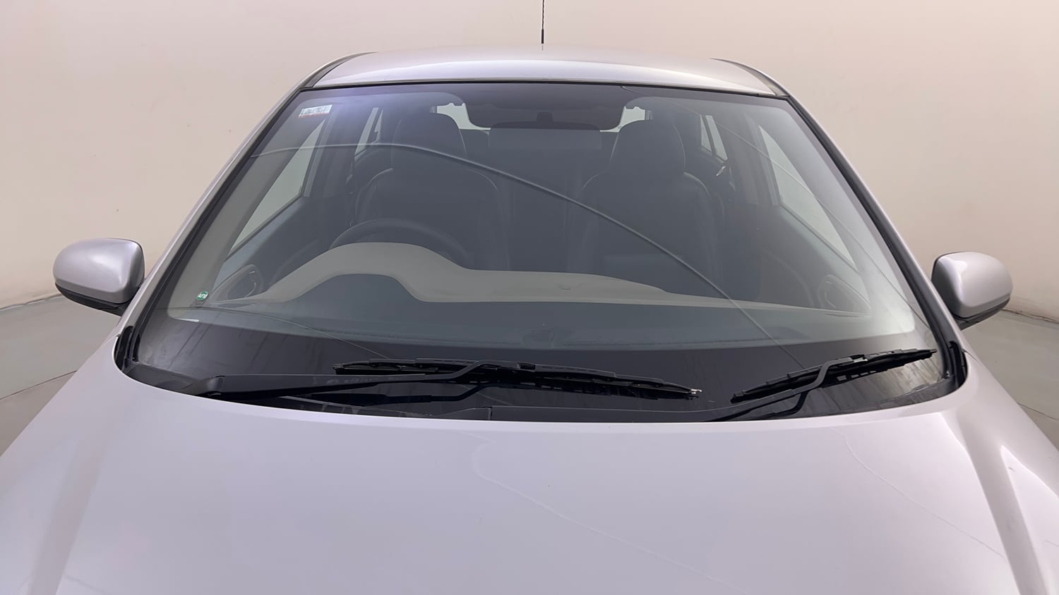 Used 2016 Hyundai Elite i20 Magna 1.2 Petrol Manual exterior FRONT WINDSHIELD VIEW