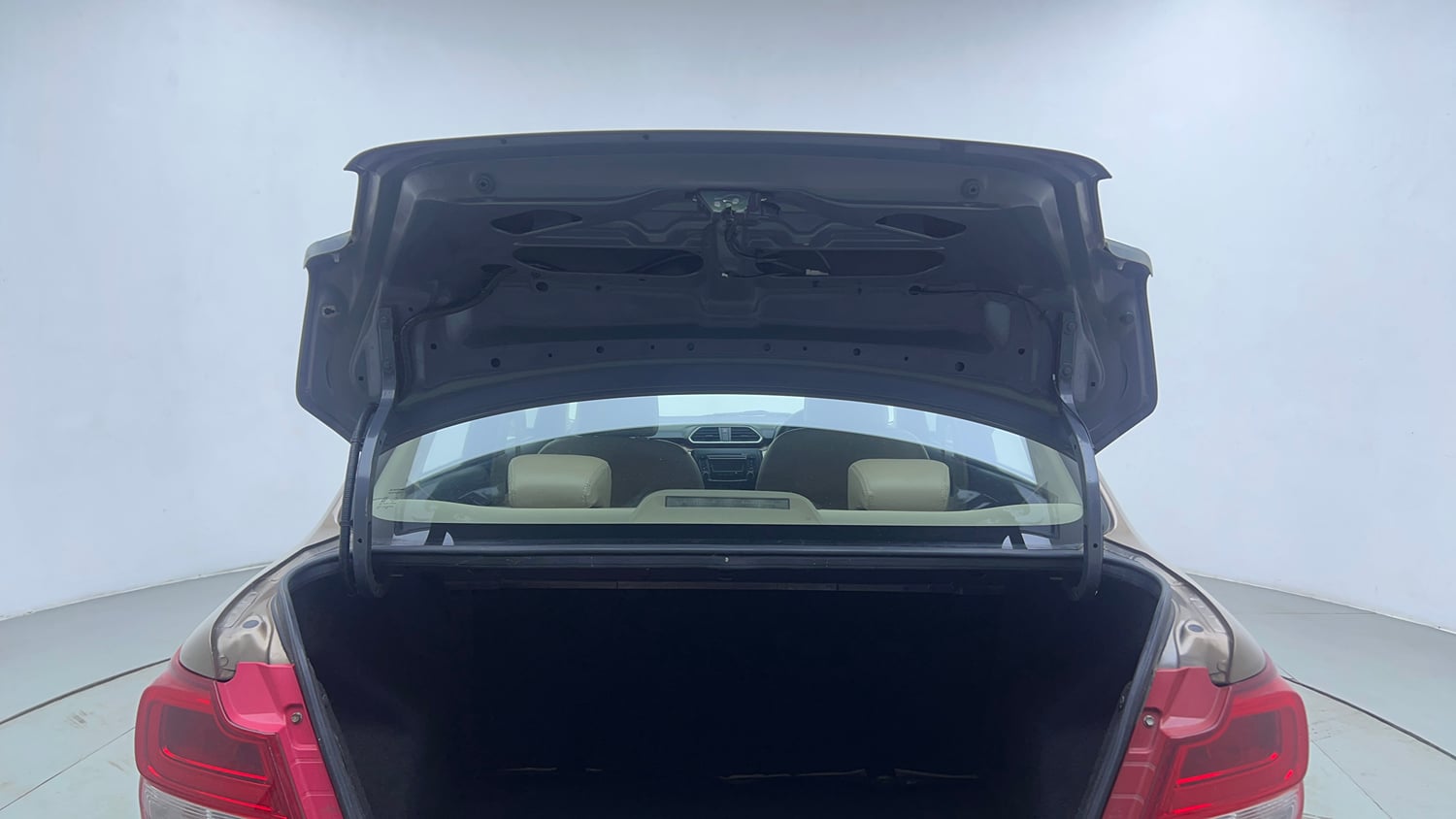 Used 2018 Maruti Suzuki Dzire VXi Petrol Manual interior DICKY DOOR OPEN VIEW