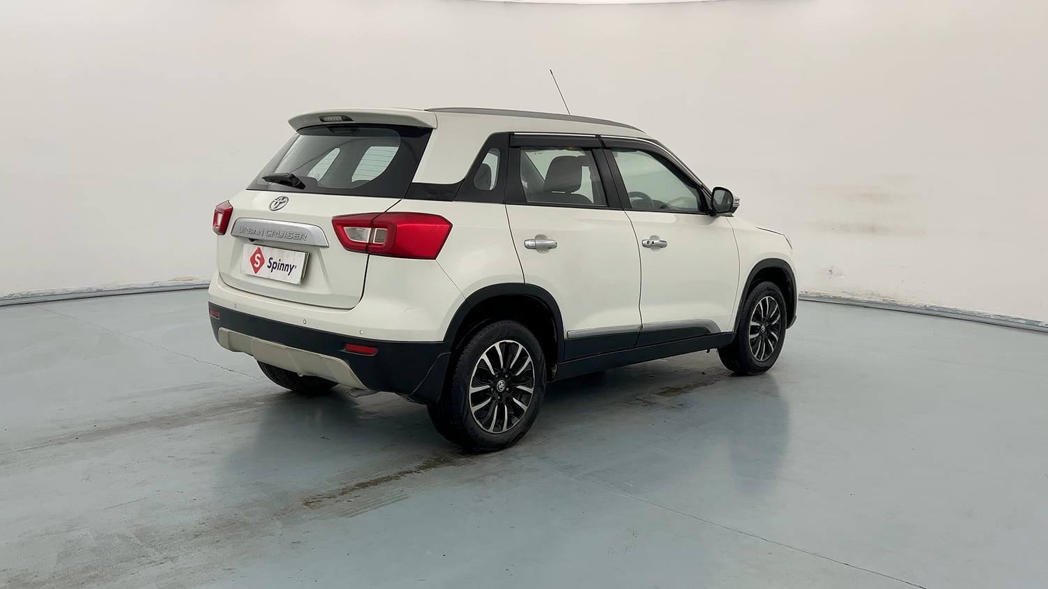 Used 2022 Toyota Urban Cruiser Premium Grade MT Petrol Manual exterior RIGHT REAR CORNER VIEW