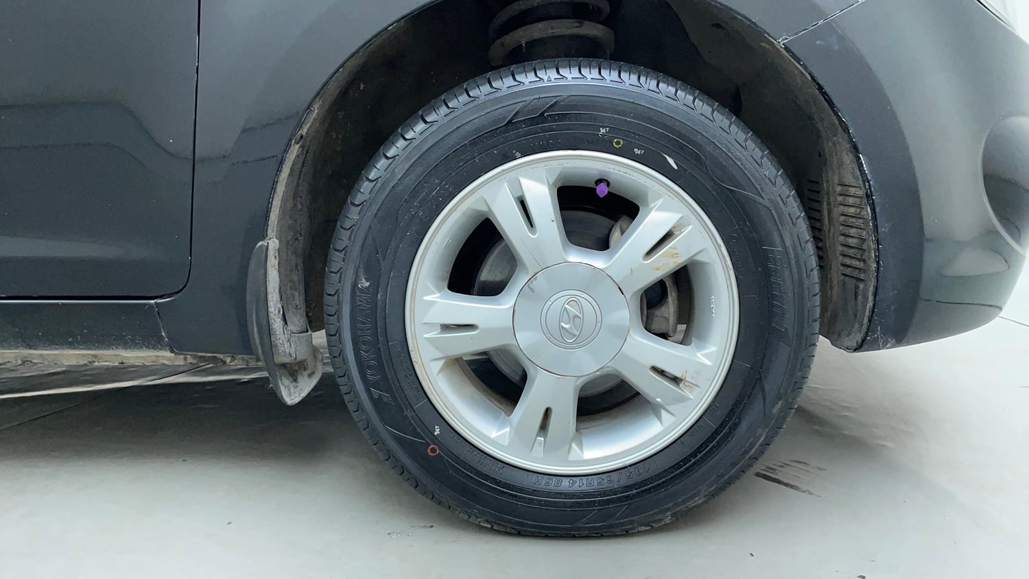 Used 2012 Hyundai i20 Sportz 1.2 BS-IV Petrol Manual tyres RIGHT FRONT TYRE RIM VIEW